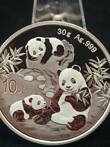 China. 10 Yuan 2025, Panda, 1 Oz (.999) (Zonder