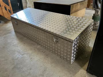 Online veiling: Aluminium opbergkist/laadbak