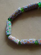 Collier van 11 zeer grote kralen uit Murano, type Millefiori