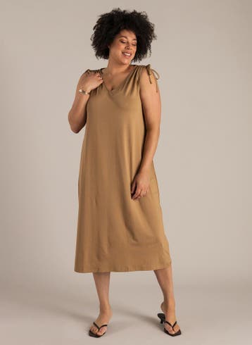 Yest Curve jurk Urszula Essential Maat:, Verzenden, Nieuw, Overige kleuren