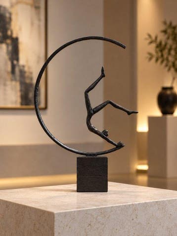 sculptuur, Handgemaakte gietijzeren sculptuur – Acrobaat in