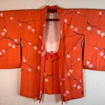 Dames Haori – met de hand beschilderd esdoornblad- en