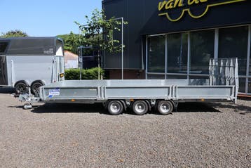 Ifor Williams TB 550x204cm 3.500kg tridem kanteltransporter, Ophalen, Nieuw