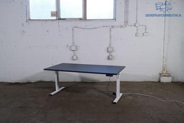 Zit-sta bureau elektrisch – Shadow Dark – wit frame (nieuw, Zit-sta bureau, Gebruikt, Verzenden, Overige merken
