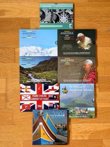 Wereld. 2001/2006, 8 x Year Set Brilliant Uncirculated Coin