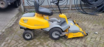 Zitmaaier Stiga Villa 14 HST, Ophalen, Gebruikt, Stiga , Mulchfunctie