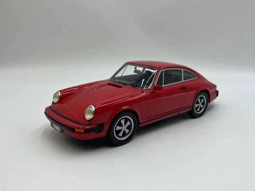 Schuco 1:18 - Modelauto - Porsche 911 Coupé, Nieuw