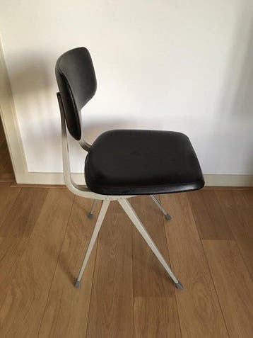 Ahrend de Cirkel - Friso Kramer - Stoel - Result Chair -