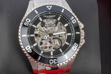 Sector - 230 - Automatic - Skeleton - Silver/black - 43 mm -, Nieuw