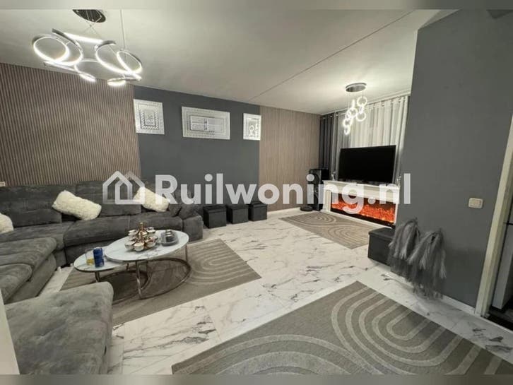 Gezellig huis in Nederweert zoekt woning in Weert (Limburg), Huizen en Kamers, Woningruil, Limburg