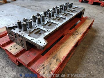 Cilinderkop Volvo D13K 500 K4 21368560, Auto-onderdelen, Ophalen, Gebruikt, Volvo, Motor en Toebehoren