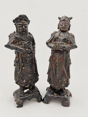 Zeldzaam paar Chinese templarische wachters in gelakte