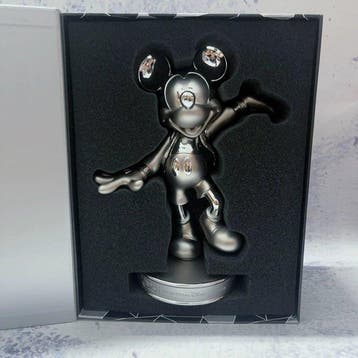 D23 - Speelgoed figuur Mickey Mouse Milestone Statue - 2020+, Verzamelen, Disney, Nieuw