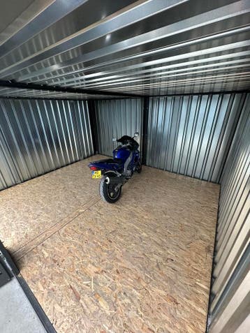 Tijdelijke motor opslagbox Den Haag? bel nu! Laatste boxen!