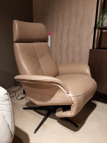 Via Roma draaifauteuil **SHOWROOMMODEL**, Nieuw