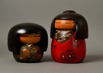 Set van 2 fijne Sosaku Creative Kokeshi inclusief de winnaar