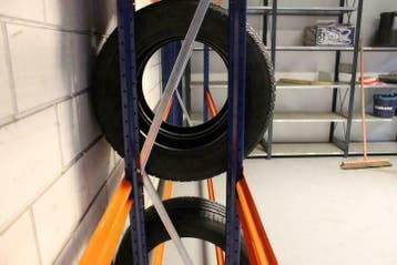 Bandenstelling, Opslag Autobanden