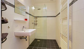 Te Huur 2 Kamer Appartement Vijfhagen In Breda, Huizen en Kamers, Noord-Brabant, Direct bij eigenaar, Breda, Appartement
