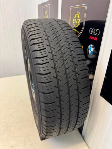 1 stuk 215/65R16C Reservewiel Toyota Pro Ace 5 x108, 16 inch, Band(en), Personenwagen, Zomerbanden