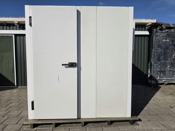 Vriescel 196 x 166 x 210 cm stekker klaar, Nieuw in verpakking, Koelen en Vriezen
