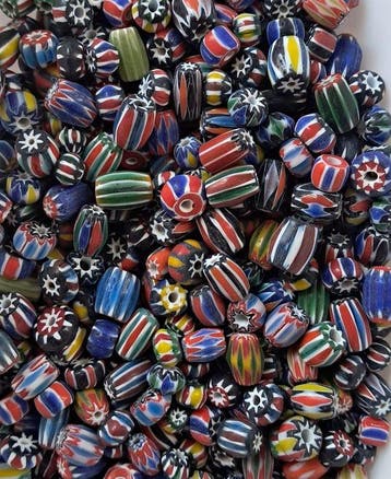Kraal (50) - Ghana - Rozette parels 50 stuks.