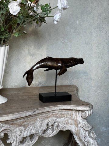 Beeld, No Reserve - Bronze Patinated Whale Soaring on its