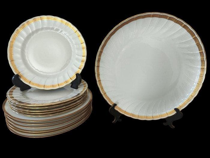 Bernardaud/ Ancienne fabrique royale - Tafelservies voor 6, Antiek en Kunst, Antiek | Meubels | Tafels