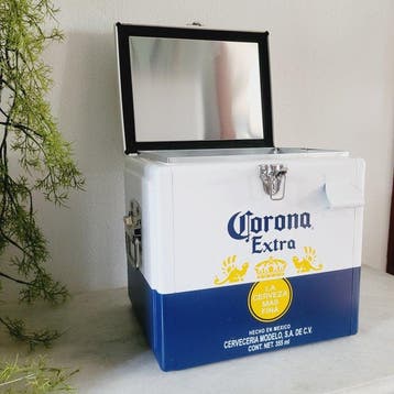 Corona Beer S.A. - Reclamebord - Koelbox - Metaal &, Antiek en Kunst, Antiek | Wandborden en Tegels
