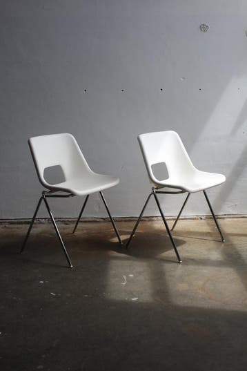 Niels Gammelgaard Järvi eetkamerstoelen wit, Huis en Inrichting, Stoelen, Nieuw