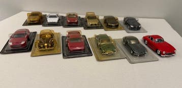 1:43 - Modelauto (12) - Legendarische autos, Nieuw