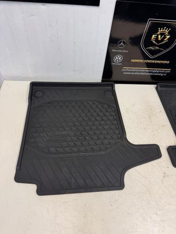 Org. rubbermatten Mercedes Vito bj.2018 zwart A4476806700, Gebruikt, Mercedes-Benz