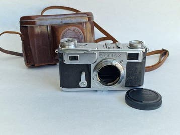 Contax II with cap and case | Meetzoeker camera (Zonder, Nieuw