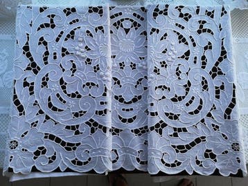 Lenzuolo in puro lino ricamato a mano Intaglio - Laken - 280, Antiek en Kunst