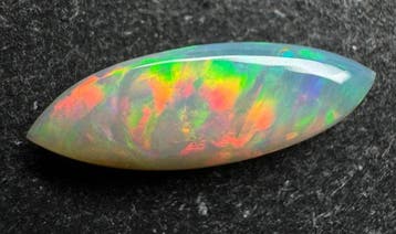 Opaal Cabochon- 0.27 g