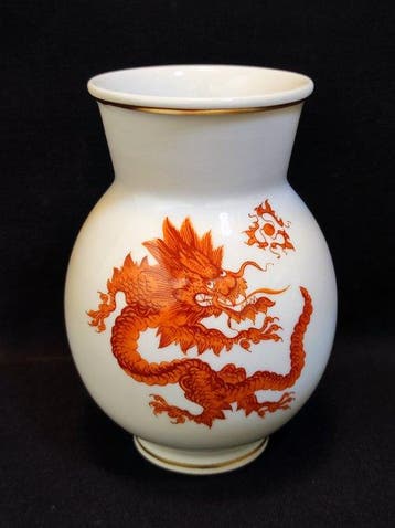 Meissen - Vaas - in Art Deco-stijl 10,7 cm rode Ming-draak, Antiek en Kunst