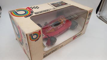 Bburago 1:18 - Modelauto - Ferrari F1 T5 1980 1/14 -, Nieuw