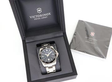 Victorinox Swiss Army - Maverick Large Black Edition -, Nieuw