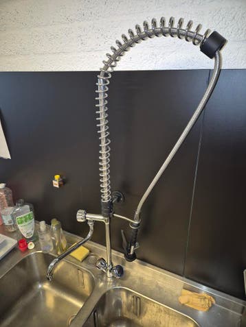 RVS dubbele wastafel met spoeldouche trespa laden VEILING, Gebruikt, RVS Meubilair
