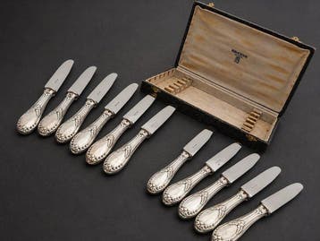 Tafelmes (11) - Zilver
