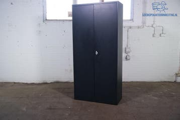 Tweedehands Klapdeurkast – Zwart, 4 Legborden, 195x93x43 cm, Verzenden, Gebruikt