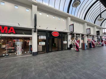 Winkelruimte te huur Almelo De Galerij 16, Huur, Winkelruimte