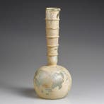 Laat-Romeins / Vroeg-Byzantijns Glas Grote versierde fles -