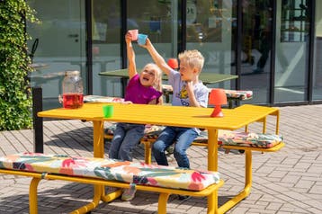 Luxe design picknicktafels tegen 50% korting! 3 kleuren, Ophalen of Verzenden, Nieuw, Rechthoekig, Staal