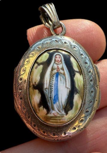 L’Arcano di Massabielle: Reliekschrijn uit de