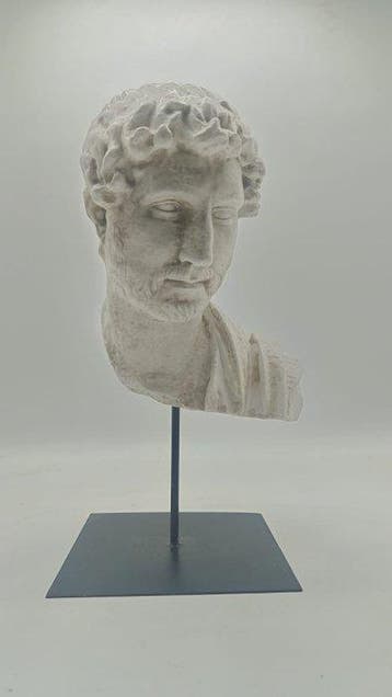 sculptuur, Adriano - 38 cm - marmerpoeder, Antiek en Kunst