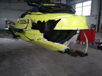 Professionele Polyester Reparatie Waterscooters &amp; Jetskis, Zo goed als nieuw