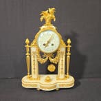 Portico klok Directoire - Verguld brons - 1750-1800 -, Antiek en Kunst, Antiek | Klokken