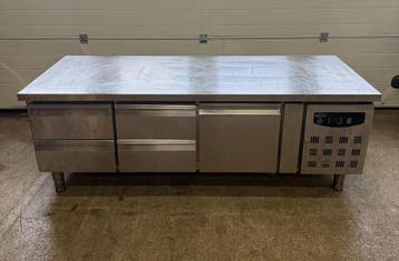 RVS Koelwerkbank, 180 x 70 x h65cm, Laagmodel, Stekkerklaar, Gebruikt
