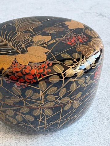 Natsume - Lak, hout, goudpoeder (Maki-e) - Herfstgrassen