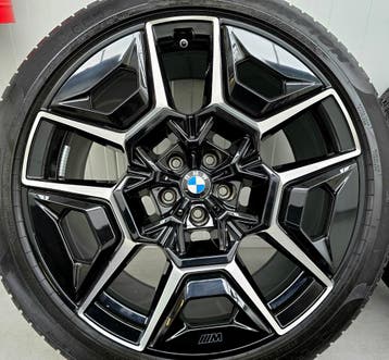 BMW XM G09 922M 22 inch velgen winterbanden breedset DEMO, Auto-onderdelen, Banden en Velgen, 275 mm, Banden en Velgen, Nieuw